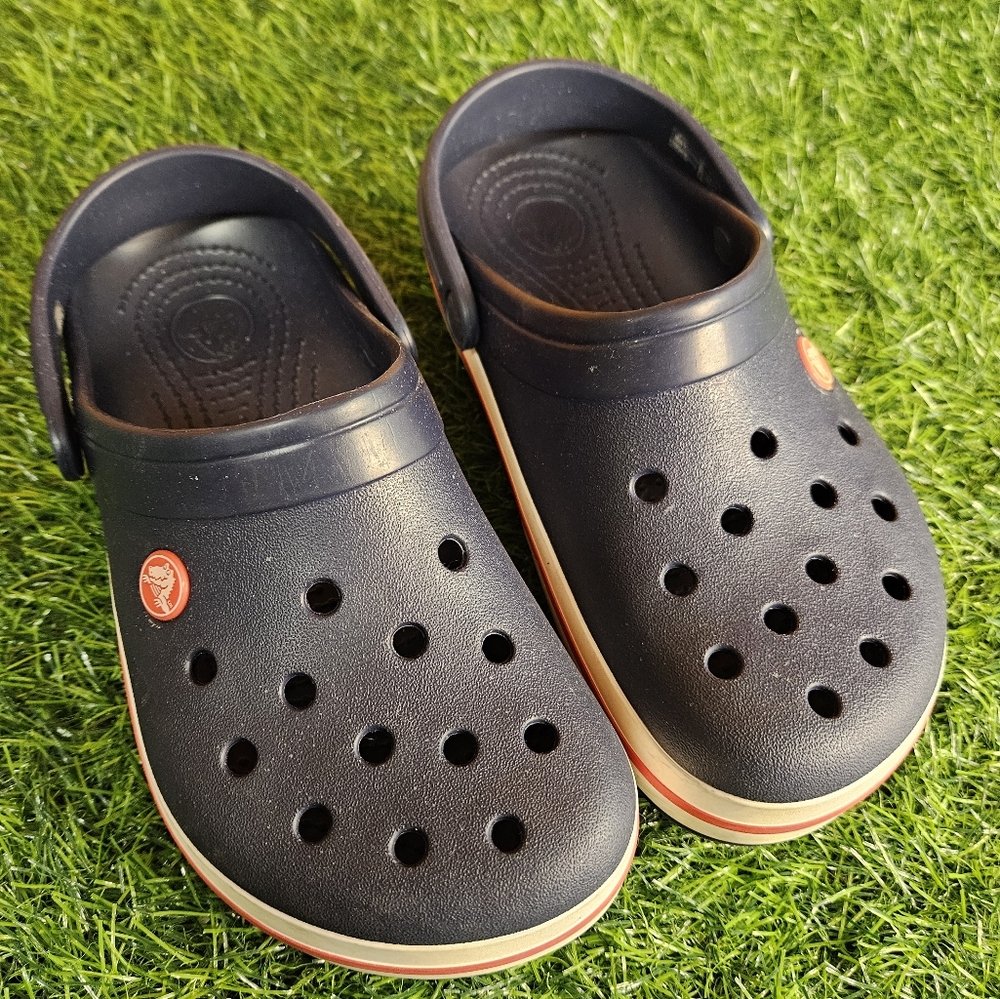 Crocs Blue and White size J4